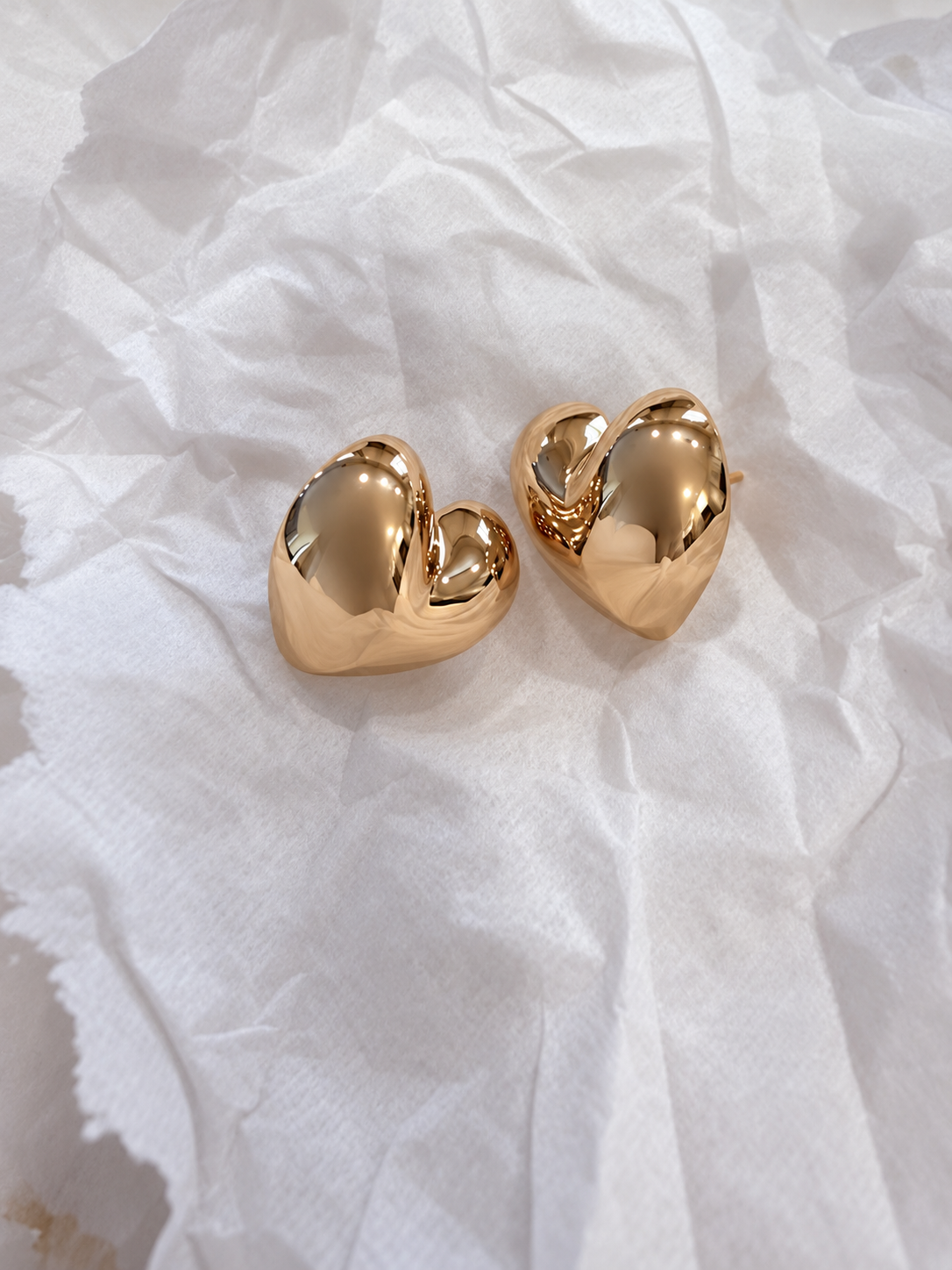 Grande Cutie Puffy Heart Earrings