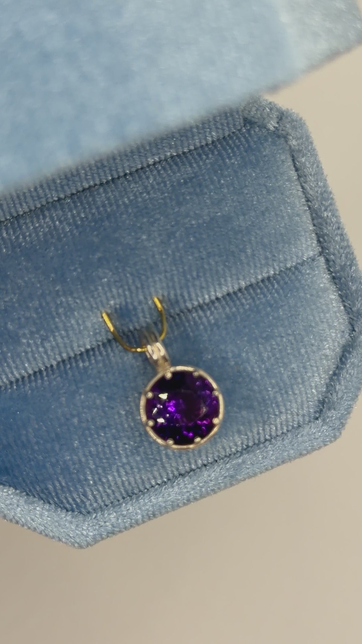 Grande Stardust Gemstone Charm in Galaxy