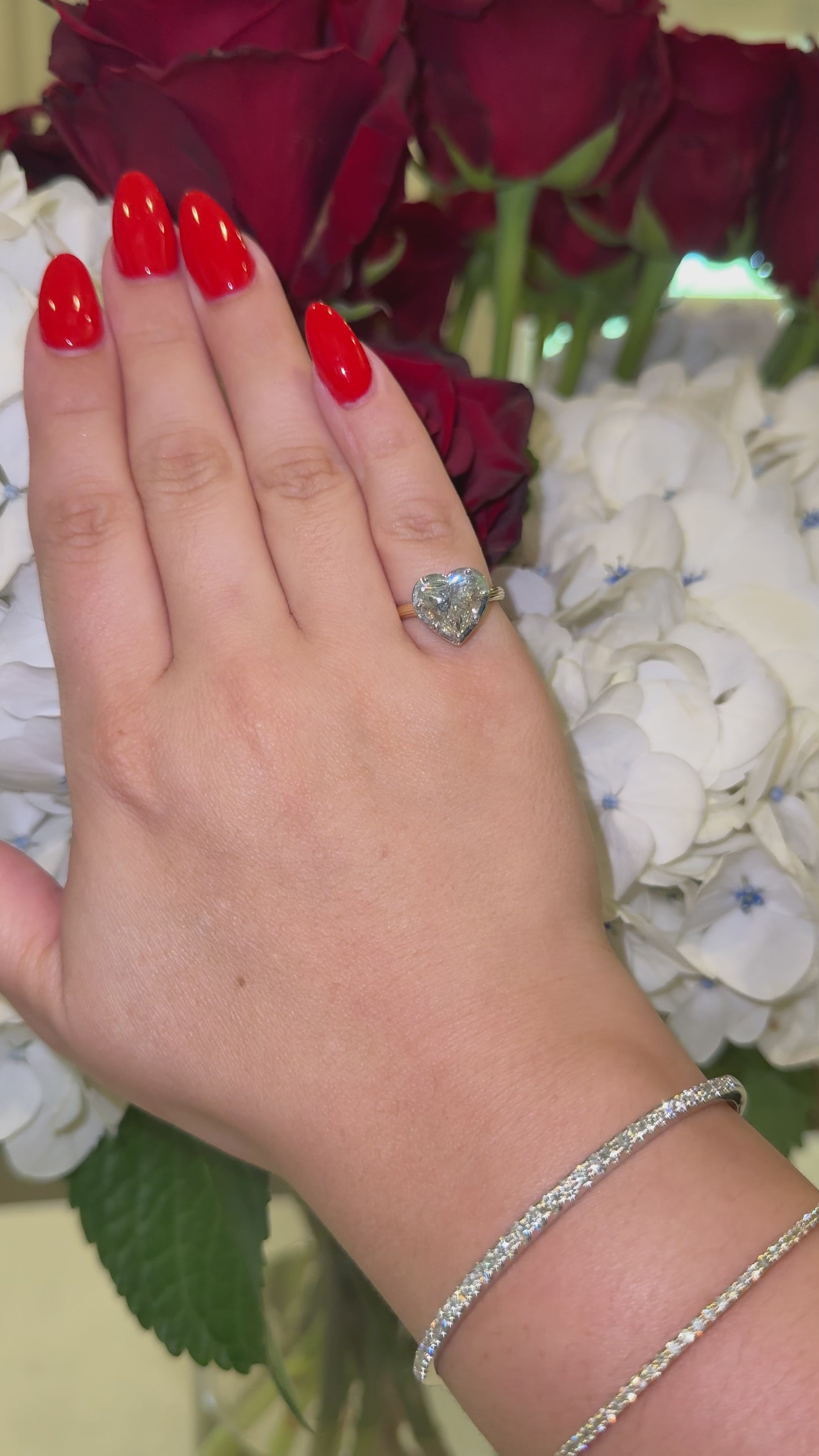 Grande Lovely Heart Diamond Ring